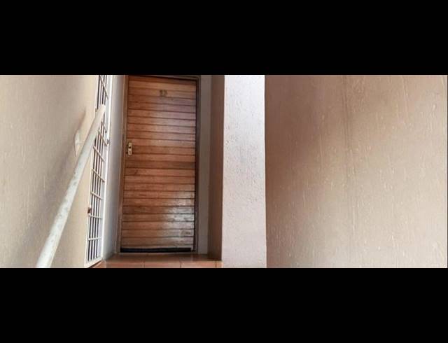 2 BEDROOM TOWNHOUSE FOR SALE IN RIDGEWAY